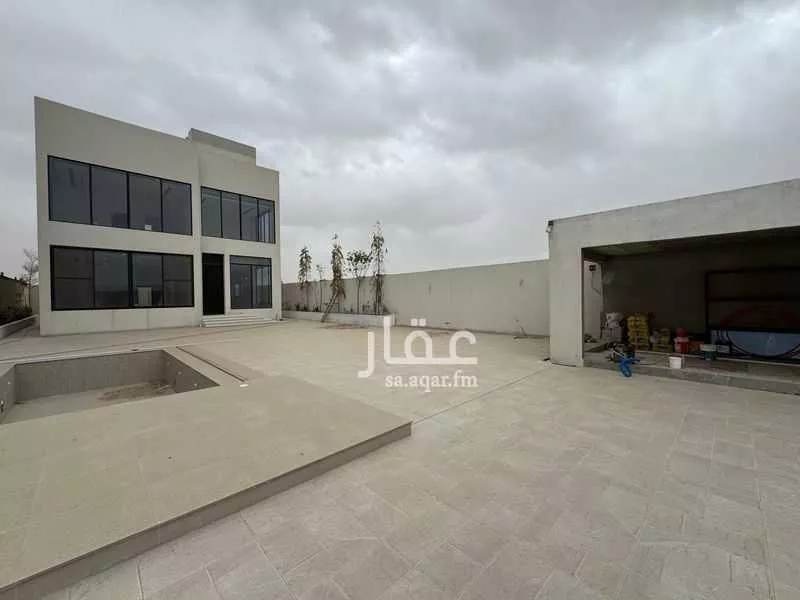 5 bedroom villa in Az Zomorod 6