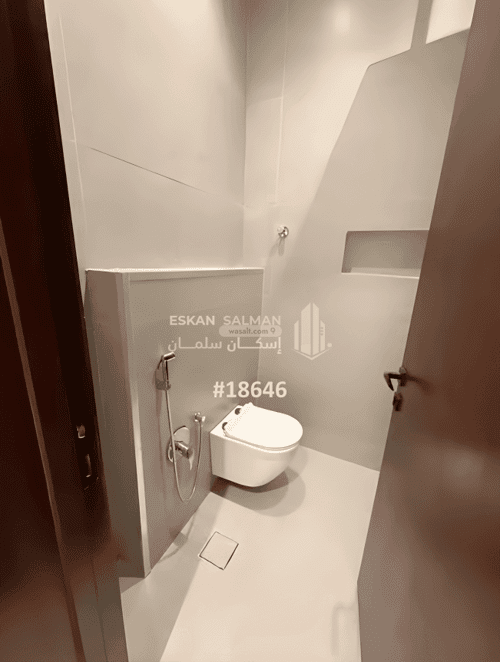فيلا 8 غرف في الرمال 2