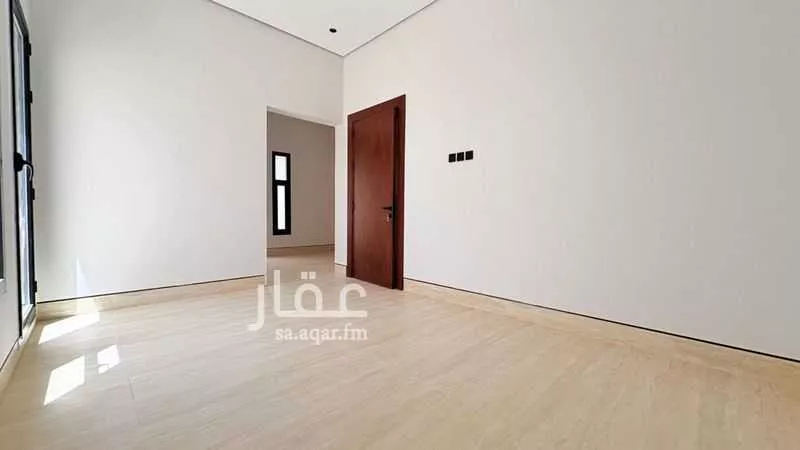5 bedroom villa in Al Mahdiyyah 16