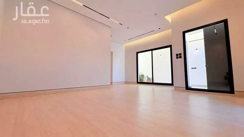 5 bedroom villa in Al Mahdiyyah 8