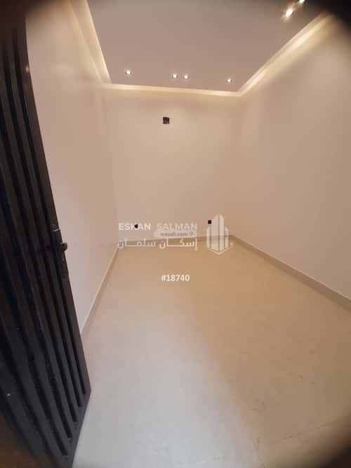 7 bedroom floor in Al Janadriyah 3