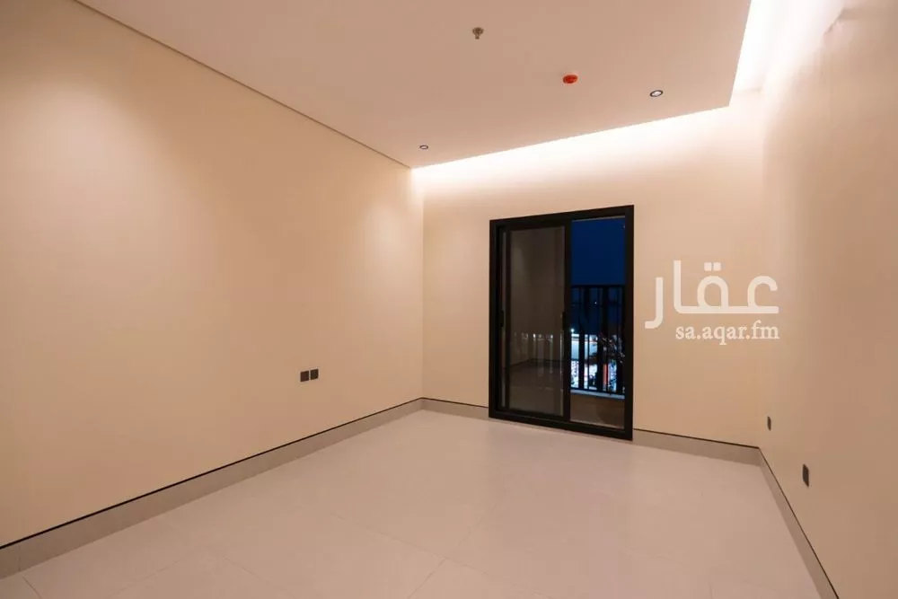 شقة 3 غرف في الملك فهد 2