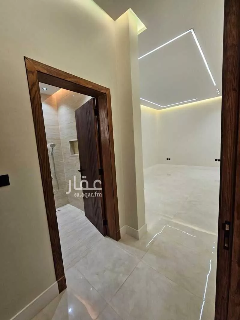 6 bedroom villa in Ash Sharq 14