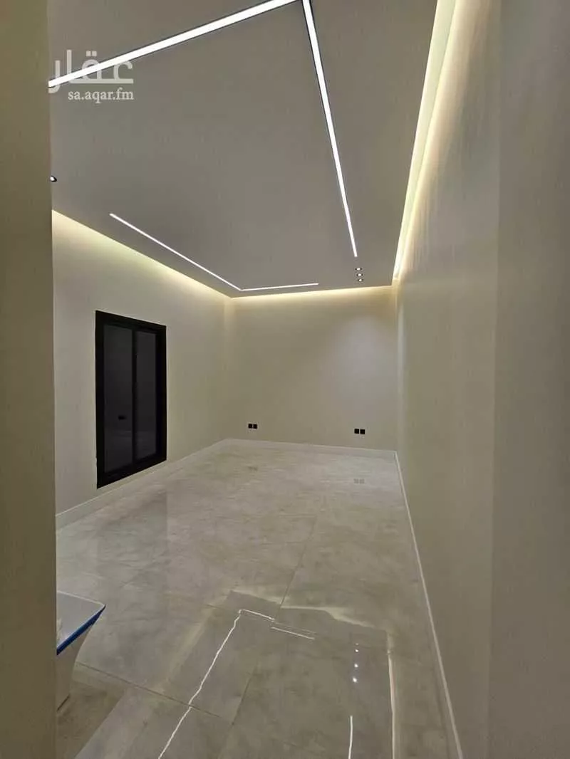6 bedroom villa in Ash Sharq 8