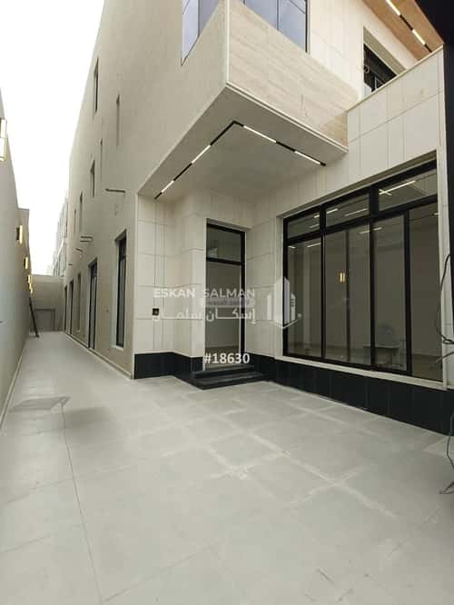 7 bedroom villa in Al Maizilah 7