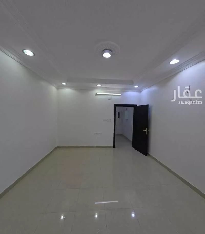 4 bedroom apartment in Badr, Riyadh 4