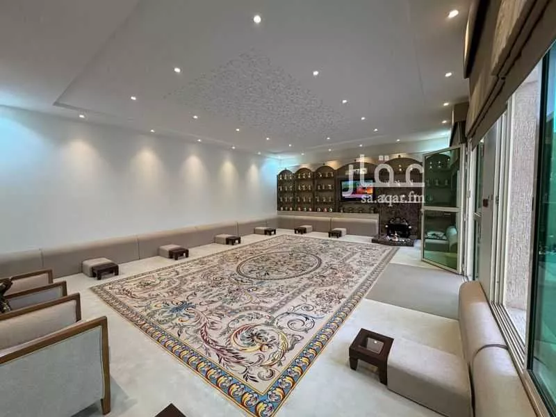 14 bedroom apartment in Al Maizilah 4