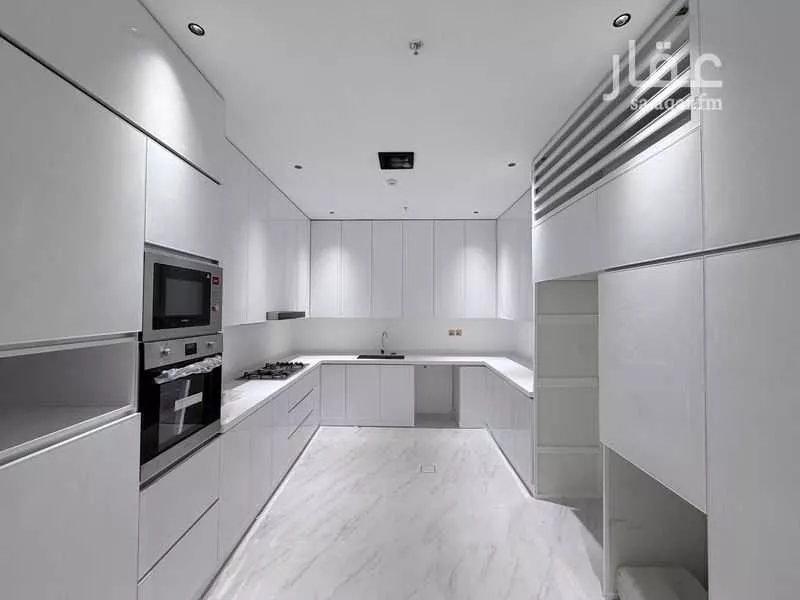 3 bedroom apartment in King Faisal 4