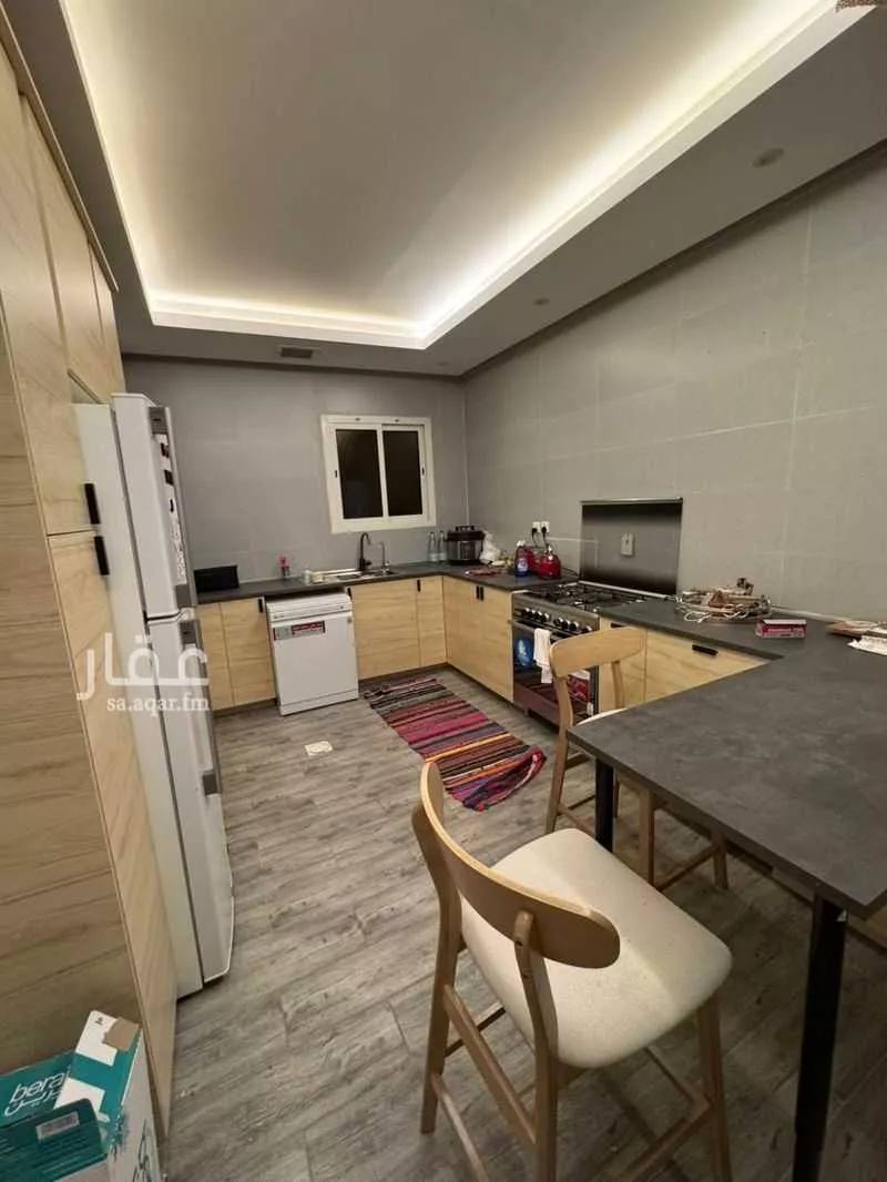 4 bedroom apartment in Dhahrat Laban 6