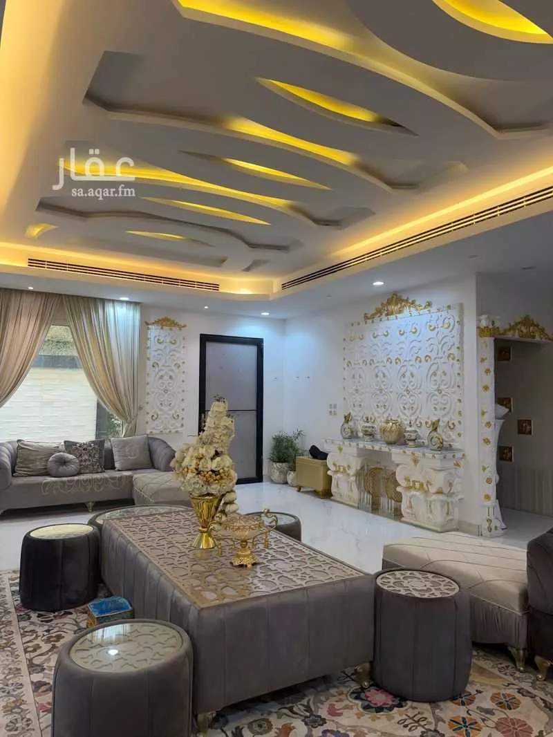 13 bedroom villa in Al Narjis 4