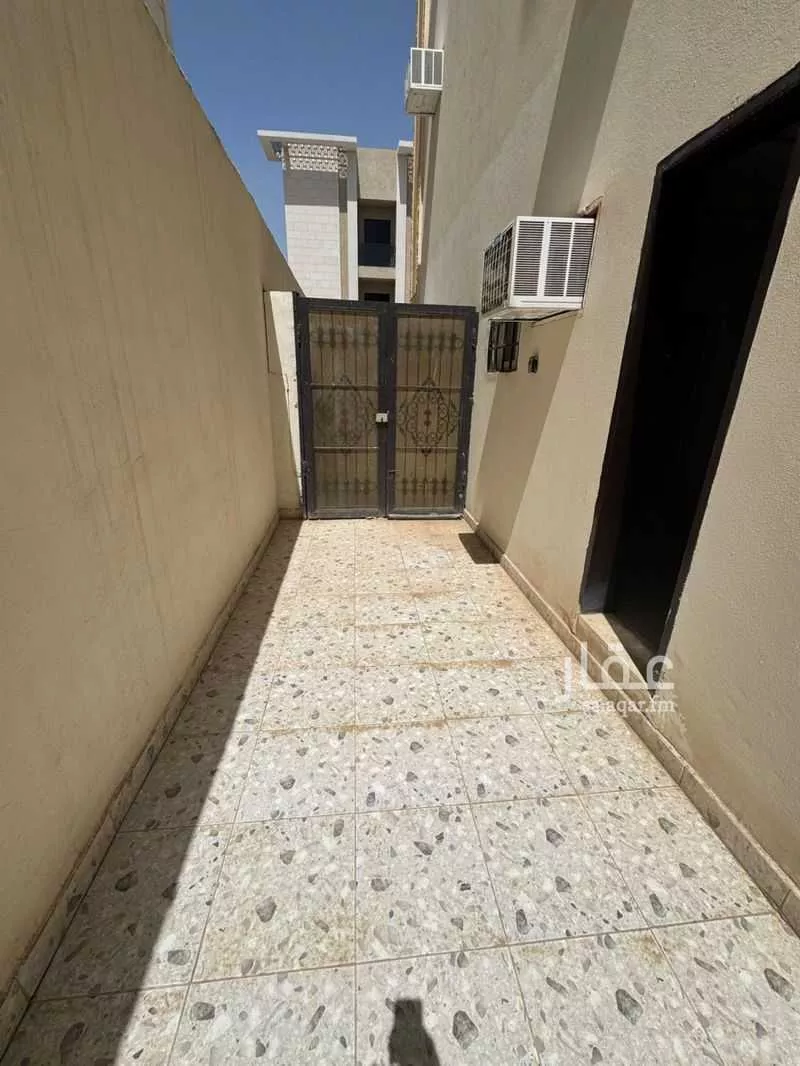 3 bedroom apartment in Al Izdihar 5