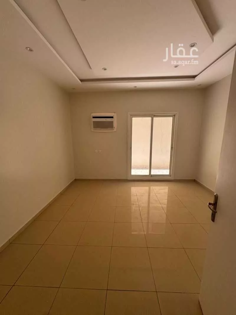 3 bedroom apartment in Al Izdihar 10