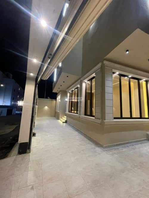 7 bedroom villa in Al Sharayea 3