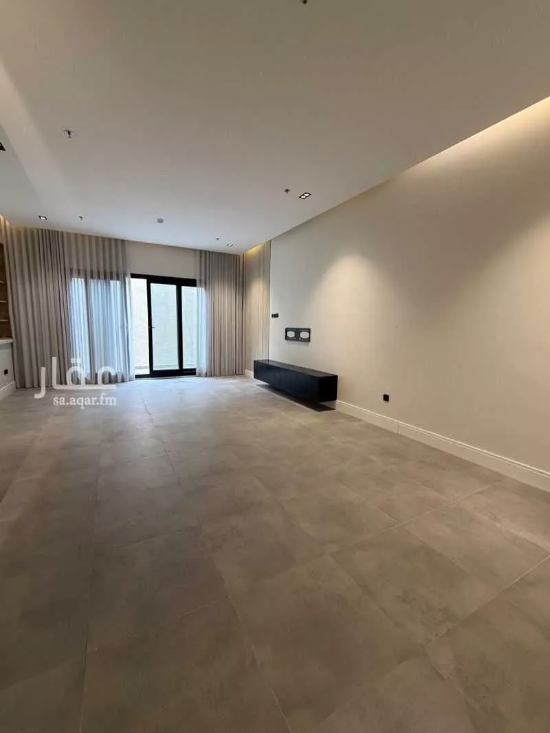 4 bedroom apartment in Al Hamra 5