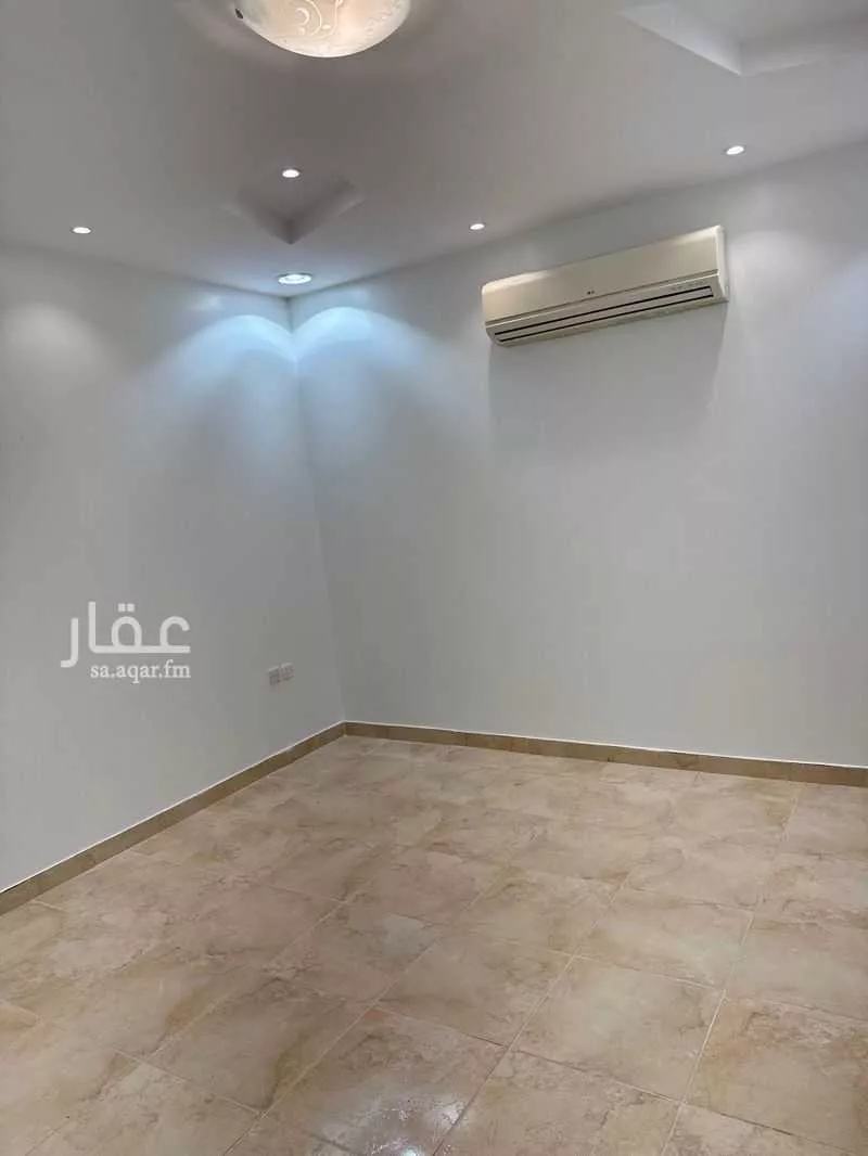 3 bedroom floor in Al Malqa 2