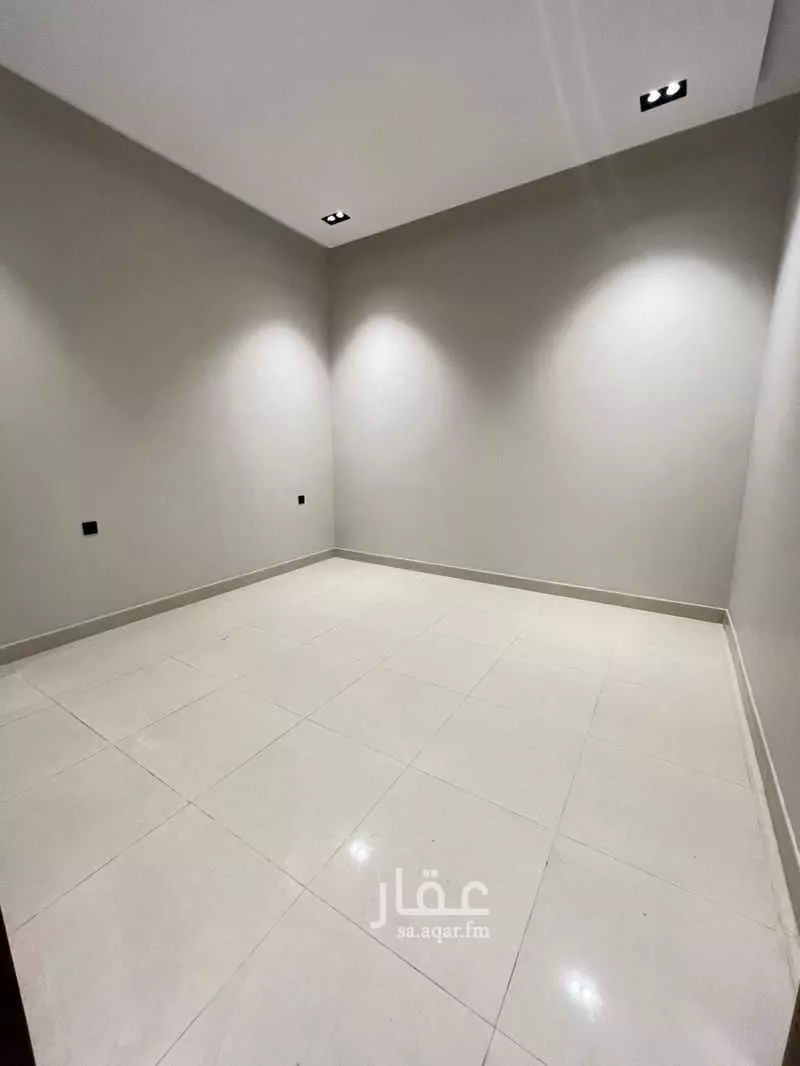 4 bedroom floor in Al Yarmouk 10