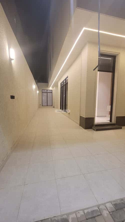 6 bedroom villa in Al Janadriyah 15