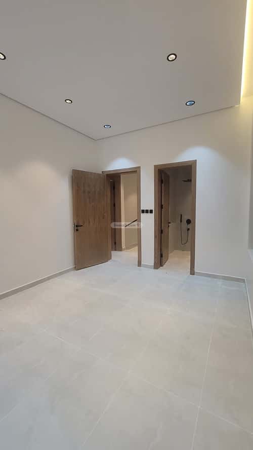 6 bedroom villa in Al Janadriyah 9