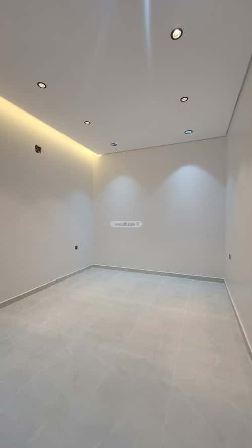 6 bedroom villa in Al Janadriyah 14
