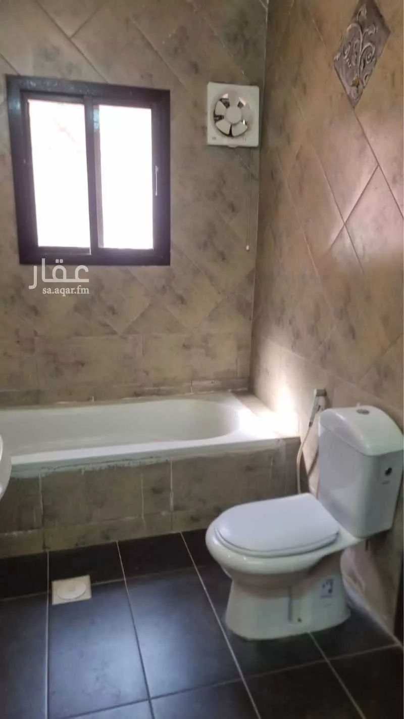 6 bedroom floor in Al Muhammadiyah 4
