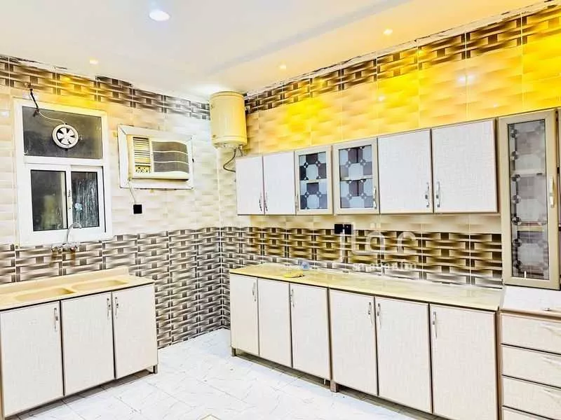 3 bedroom apartment in Al Rimal 13