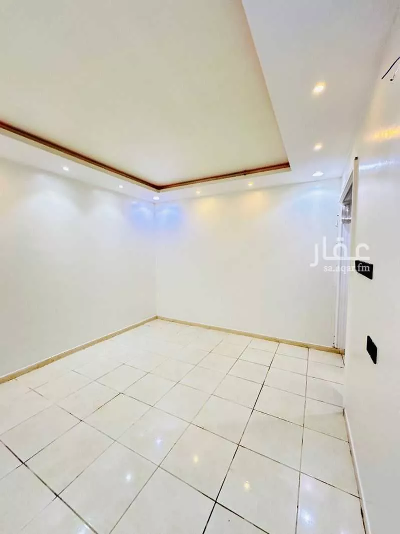 3 bedroom apartment in Al Rimal 6