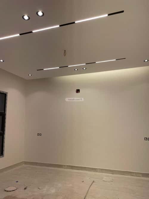 5 bedroom villa in Dhahrat Laban 4