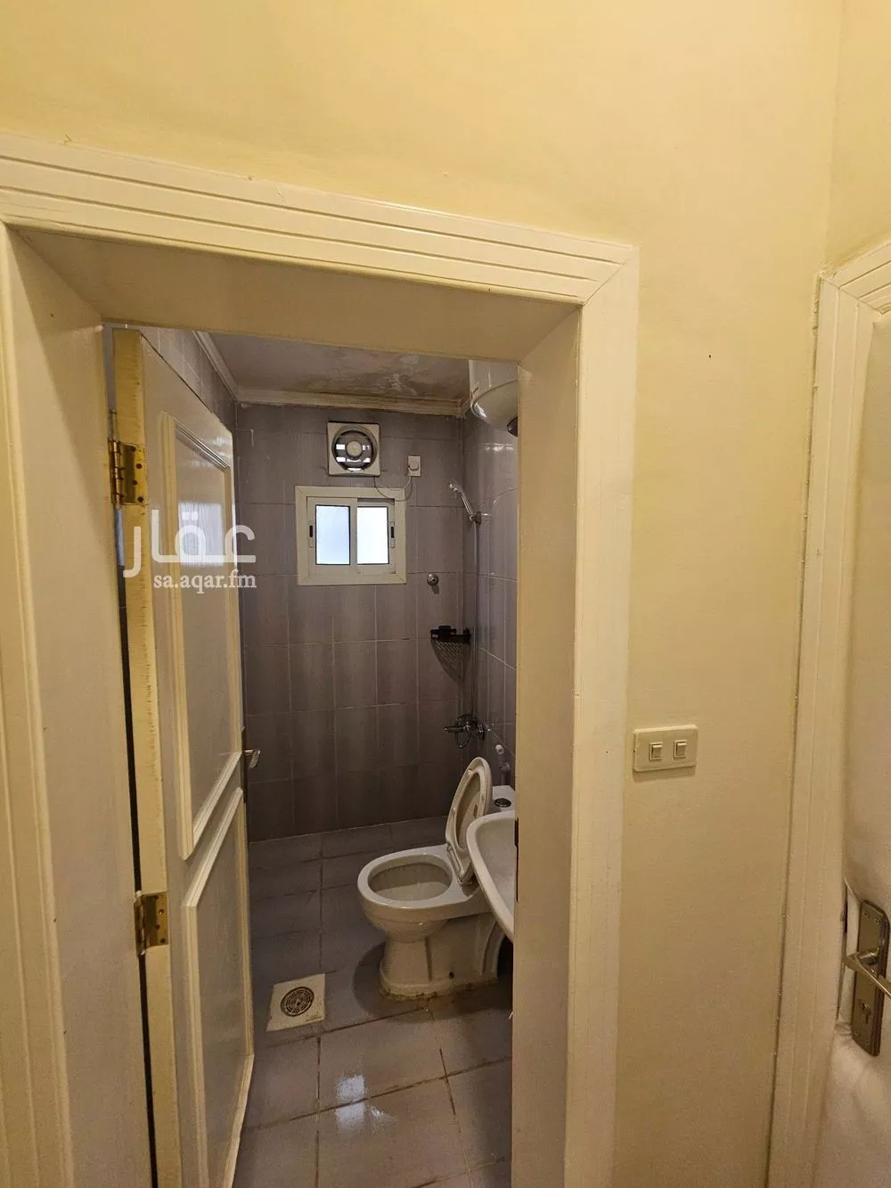 3 bedroom apartment in Hajar, Eastern Province 11