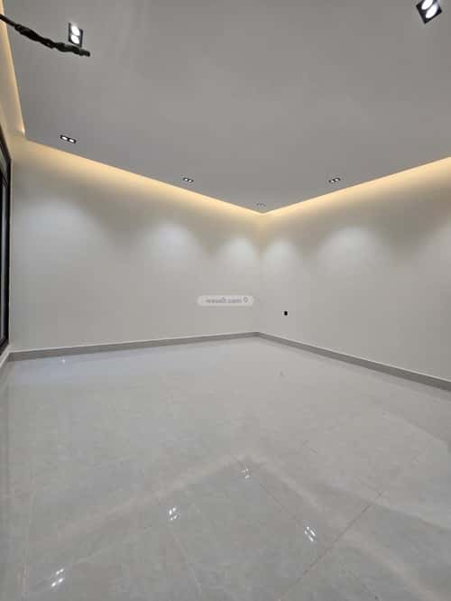 4 bedroom floor in Al Maizilah 5