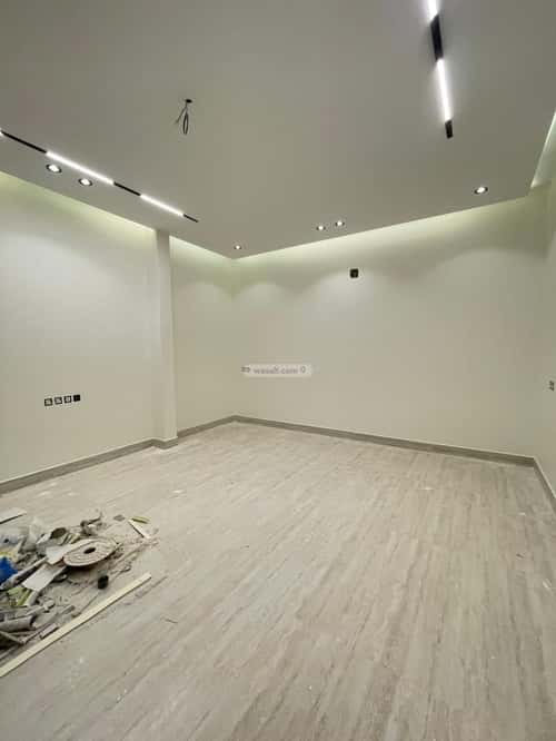 5 bedroom villa in Dhahrat Laban 4