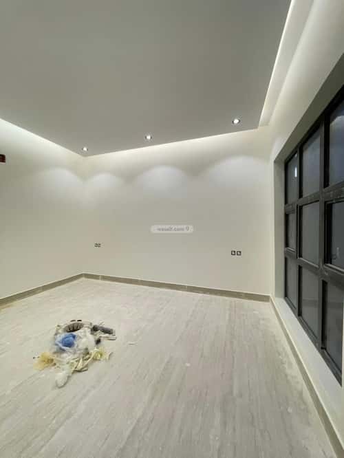 5 bedroom villa in Dhahrat Laban 10