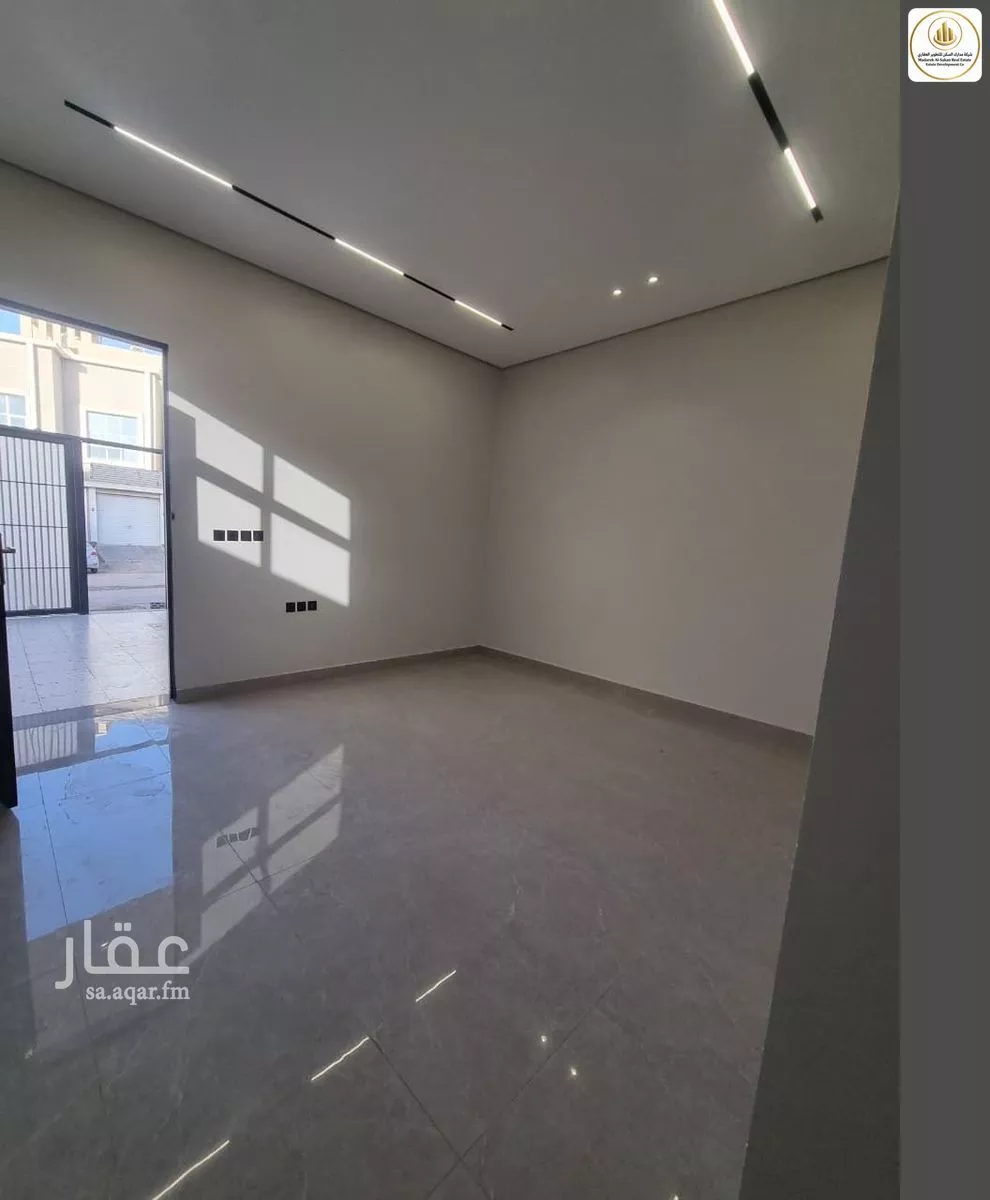 5 bedroom floor in Ash Sharq 3