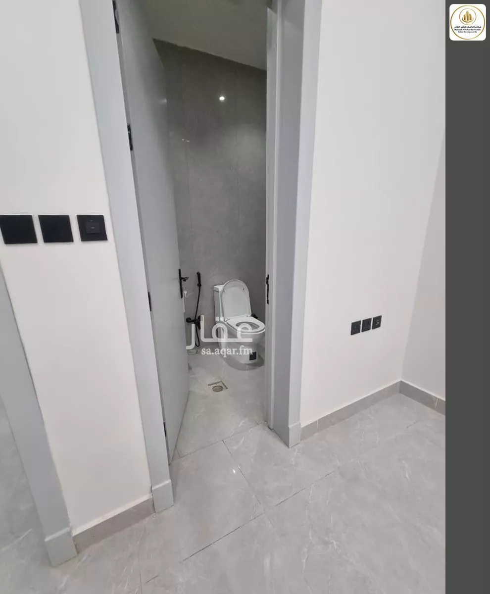 5 bedroom floor in Ash Sharq 9
