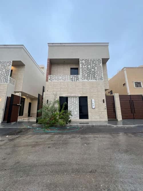 6 bedroom villa in Al Mahdiyyah 2