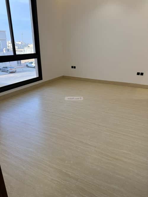 5 bedroom villa in Dhahrat Laban 5