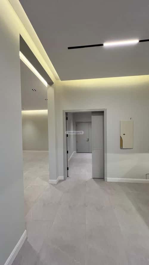 8 bedroom villa in Al Mahdiyyah 3