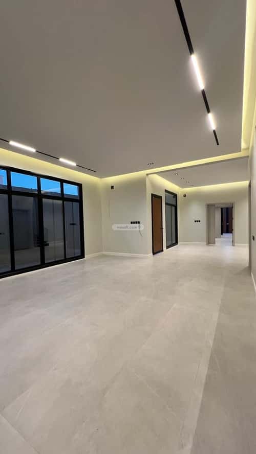 8 bedroom villa in Al Mahdiyyah 6