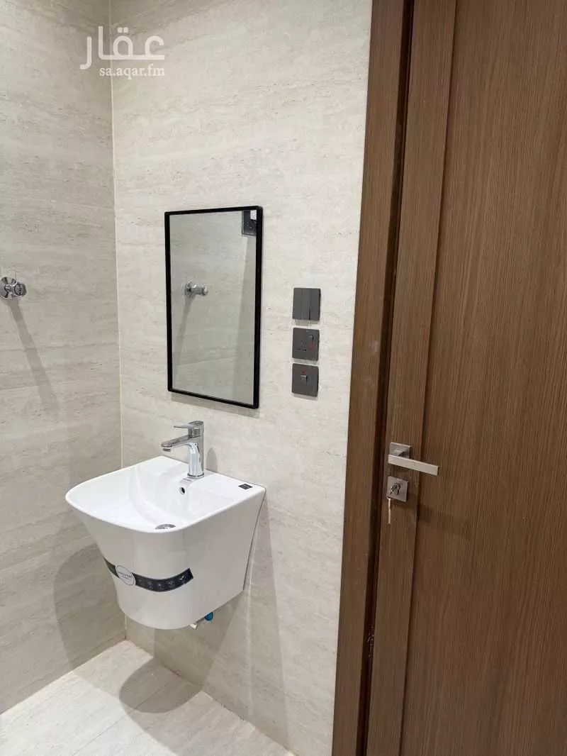 5 bedroom floor in Dhahrat Namar 8