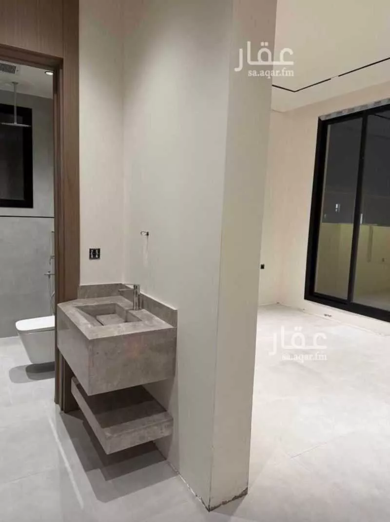 4 bedroom floor in Al Maizilah 5