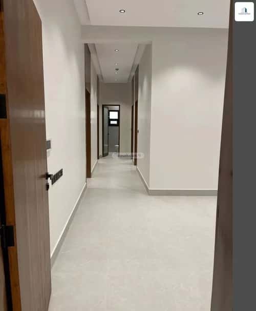 4 bedroom apartment in Al Marwa 5