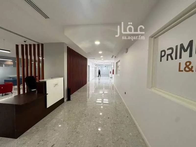 5395 sqm office in Al Rabie 3