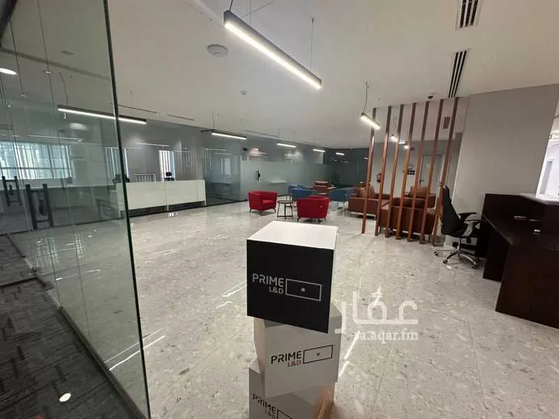 5395 sqm office in Al Rabie 6