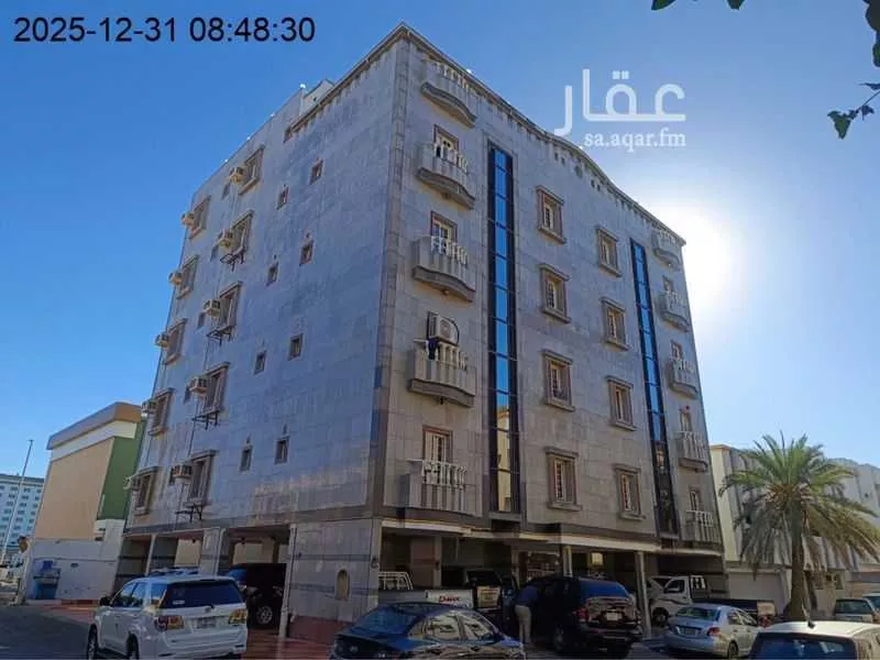 562 sqm building in Al Faisaliyyah 4