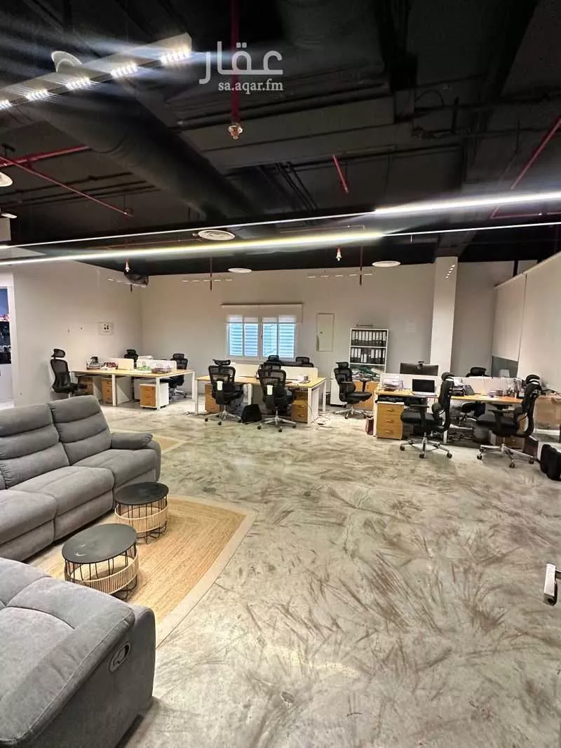 370 sqm office in Al Munsiyah 11