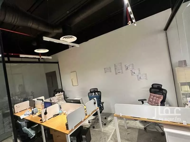 370 sqm office in Al Munsiyah 4