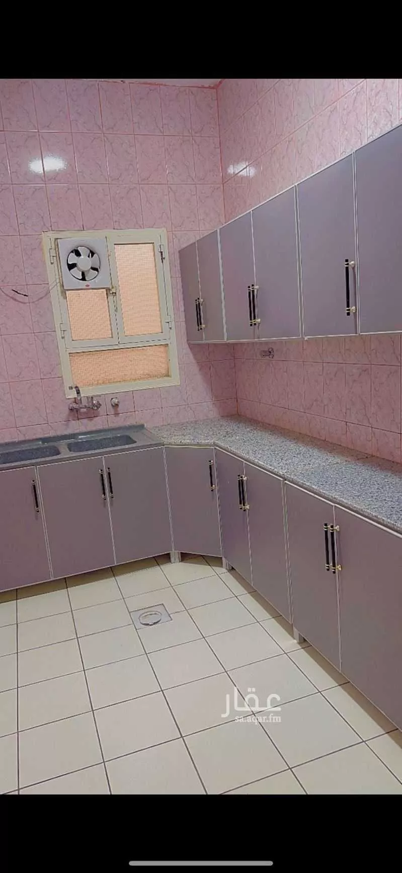 عمارة 900 م² في الملك فيصل 8