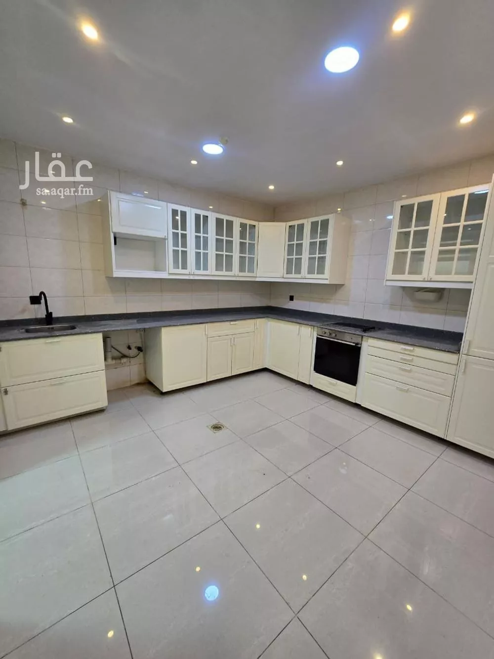 4 bedroom apartment in Al Hamra 17