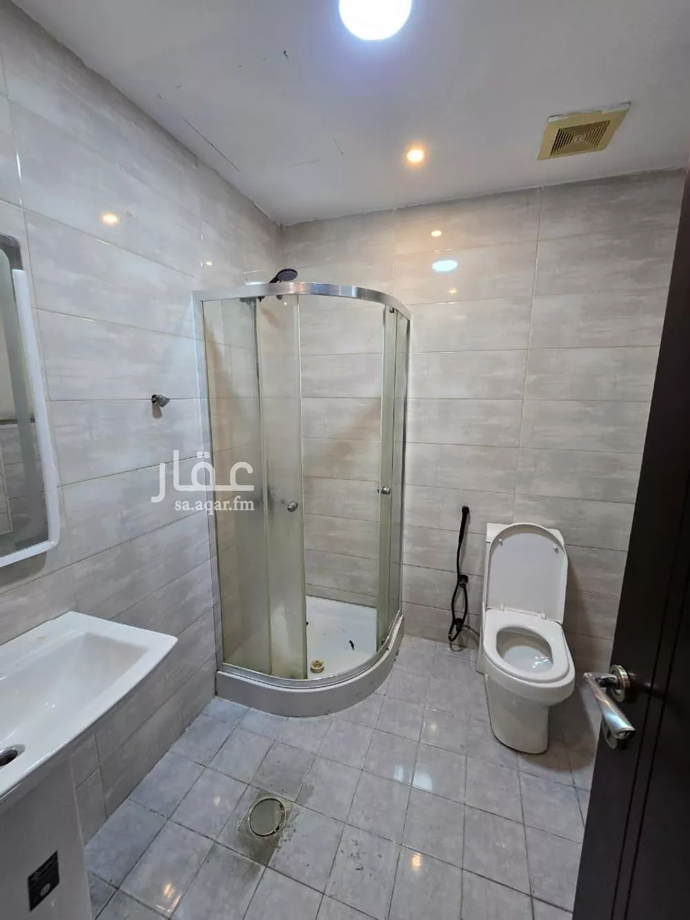 4 bedroom apartment in Al Hamra 25