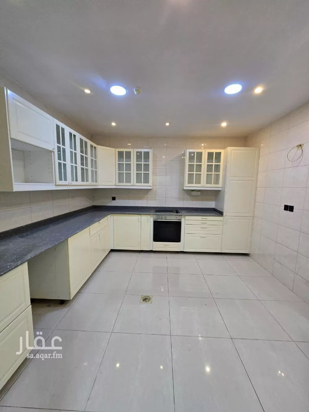 4 bedroom apartment in Al Hamra 26