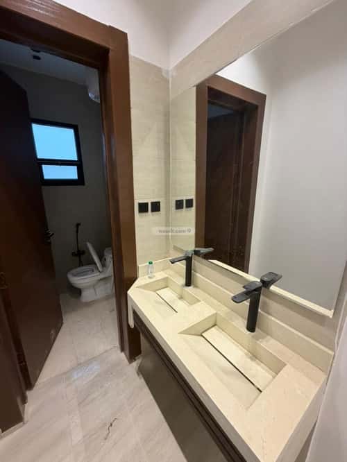 8 bedroom apartment in Al Janadriyah 17